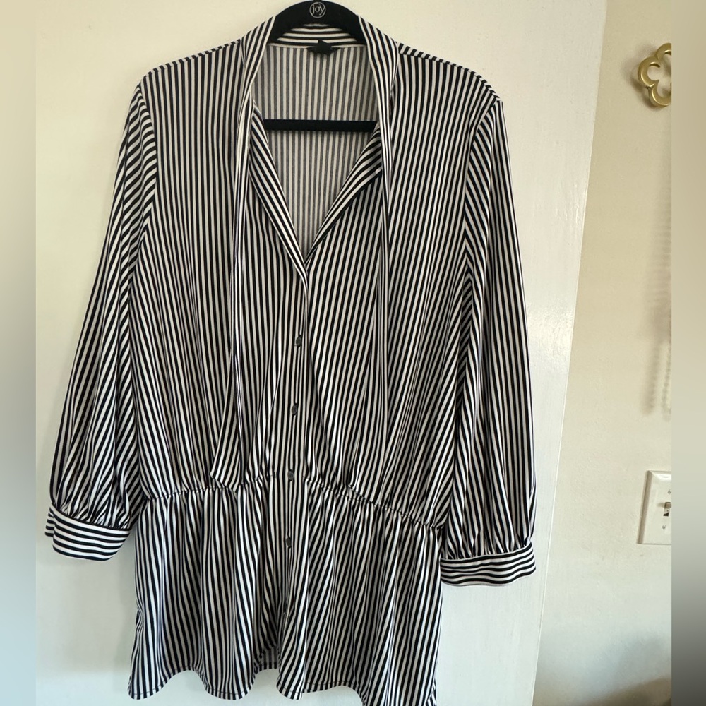 Ann Taylor comfortable top